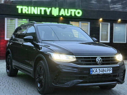 Чорний Фольксваген Тігуан, об'ємом двигуна 2 л та пробігом 17 тис. км за 31500 $, фото 1 на Automoto.ua
