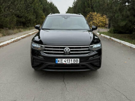 Чорний Фольксваген Тігуан, об'ємом двигуна 1.98 л та пробігом 6 тис. км за 29500 $, фото 1 на Automoto.ua