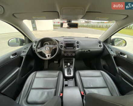 Фіолетовий Фольксваген Тігуан, об'ємом двигуна 1.98 л та пробігом 233 тис. км за 11800 $, фото 20 на Automoto.ua