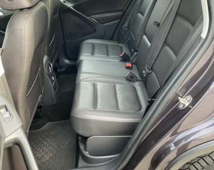 Фіолетовий Фольксваген Тігуан, об'ємом двигуна 2 л та пробігом 233 тис. км за 11800 $, фото 6 на Automoto.ua