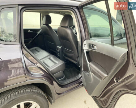 Фіолетовий Фольксваген Тігуан, об'ємом двигуна 1.98 л та пробігом 233 тис. км за 11800 $, фото 14 на Automoto.ua