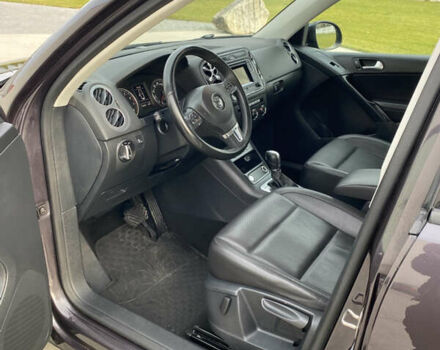 Фіолетовий Фольксваген Тігуан, об'ємом двигуна 1.98 л та пробігом 233 тис. км за 11800 $, фото 17 на Automoto.ua