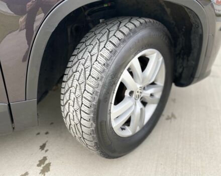 Фіолетовий Фольксваген Тігуан, об'ємом двигуна 2 л та пробігом 233 тис. км за 11800 $, фото 7 на Automoto.ua