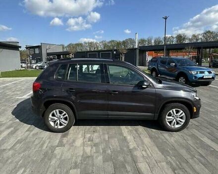 Фіолетовий Фольксваген Тігуан, об'ємом двигуна 1.98 л та пробігом 142 тис. км за 14300 $, фото 3 на Automoto.ua