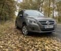 Коричневий Фольксваген Тігуан, об'ємом двигуна 2 л та пробігом 107 тис. км за 10300 $, фото 1 на Automoto.ua