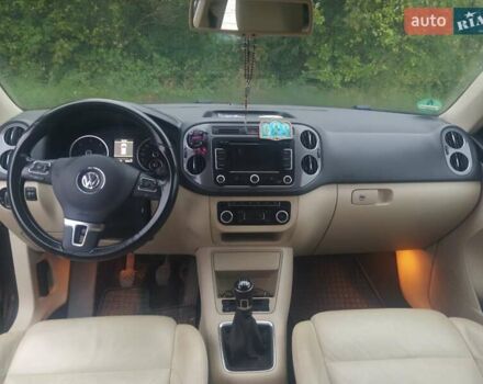 Коричневый Фольксваген Тигуан, объемом двигателя 2 л и пробегом 220 тыс. км за 15300 $, фото 4 на Automoto.ua