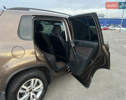 Коричневый Фольксваген Тигуан, объемом двигателя 2 л и пробегом 251 тыс. км за 13500 $, фото 21 на Automoto.ua