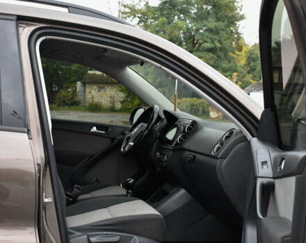 Коричневый Фольксваген Тигуан, объемом двигателя 1.97 л и пробегом 300 тыс. км за 13800 $, фото 11 на Automoto.ua