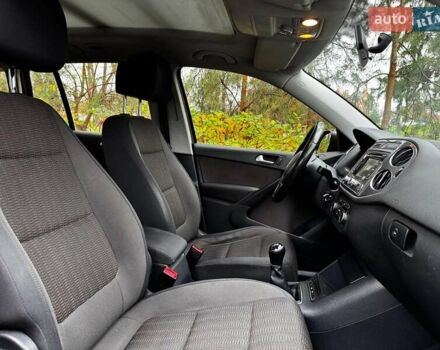 Коричневый Фольксваген Тигуан, объемом двигателя 2 л и пробегом 351 тыс. км за 13490 $, фото 32 на Automoto.ua