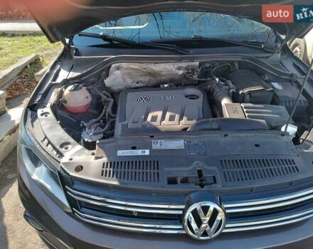 Коричневий Фольксваген Тігуан, об'ємом двигуна 2 л та пробігом 96 тис. км за 16700 $, фото 16 на Automoto.ua