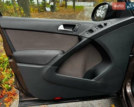 Коричневый Фольксваген Тигуан, объемом двигателя 2 л и пробегом 351 тыс. км за 13490 $, фото 10 на Automoto.ua