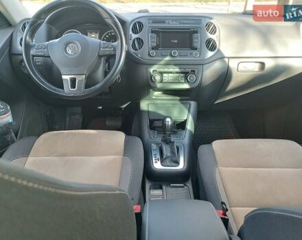 Коричневий Фольксваген Тігуан, об'ємом двигуна 2 л та пробігом 96 тис. км за 16700 $, фото 14 на Automoto.ua