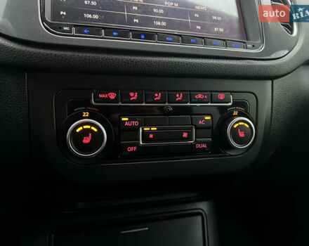 Коричневый Фольксваген Тигуан, объемом двигателя 2 л и пробегом 251 тыс. км за 13500 $, фото 4 на Automoto.ua