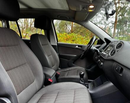 Коричневый Фольксваген Тигуан, объемом двигателя 2 л и пробегом 351 тыс. км за 13490 $, фото 32 на Automoto.ua