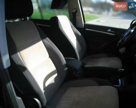 Коричневий Фольксваген Тігуан, об'ємом двигуна 2 л та пробігом 96 тис. км за 16700 $, фото 9 на Automoto.ua