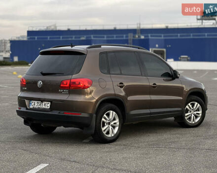Коричневый Фольксваген Тигуан, объемом двигателя 2 л и пробегом 251 тыс. км за 13500 $, фото 1 на Automoto.ua