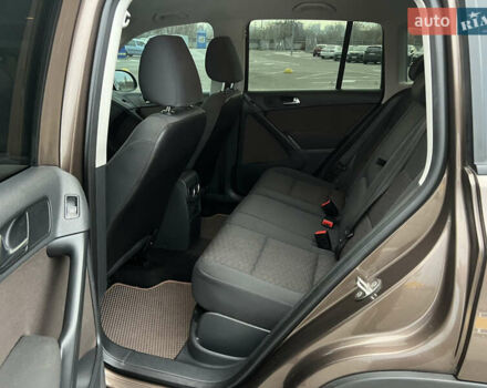 Коричневый Фольксваген Тигуан, объемом двигателя 2 л и пробегом 251 тыс. км за 13500 $, фото 19 на Automoto.ua