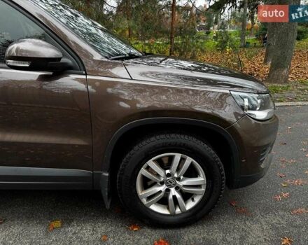 Коричневый Фольксваген Тигуан, объемом двигателя 2 л и пробегом 351 тыс. км за 13490 $, фото 4 на Automoto.ua