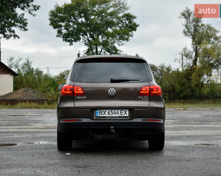 Коричневый Фольксваген Тигуан, объемом двигателя 1.97 л и пробегом 300 тыс. км за 13800 $, фото 7 на Automoto.ua