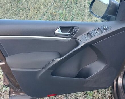 Коричневый Фольксваген Тигуан, объемом двигателя 2 л и пробегом 207 тыс. км за 13300 $, фото 12 на Automoto.ua