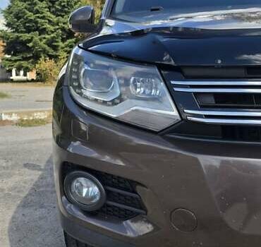 Коричневый Фольксваген Тигуан, объемом двигателя 1.97 л и пробегом 230 тыс. км за 13500 $, фото 4 на Automoto.ua