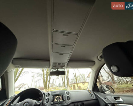 Коричневий Фольксваген Тігуан, об'ємом двигуна 2 л та пробігом 210 тис. км за 13900 $, фото 27 на Automoto.ua