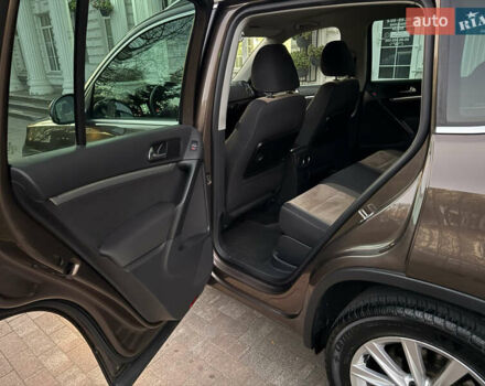 Коричневий Фольксваген Тігуан, об'ємом двигуна 1.97 л та пробігом 168 тис. км за 15990 $, фото 24 на Automoto.ua