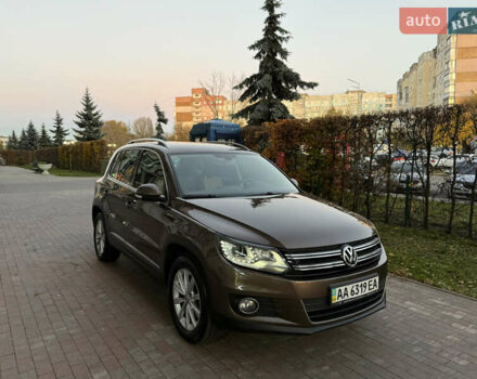 Коричневий Фольксваген Тігуан, об'ємом двигуна 1.97 л та пробігом 168 тис. км за 15990 $, фото 2 на Automoto.ua