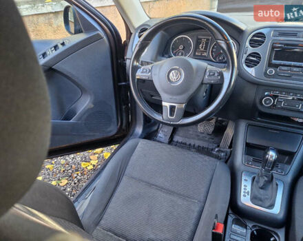 Коричневый Фольксваген Тигуан, объемом двигателя 1.97 л и пробегом 282 тыс. км за 12700 $, фото 5 на Automoto.ua