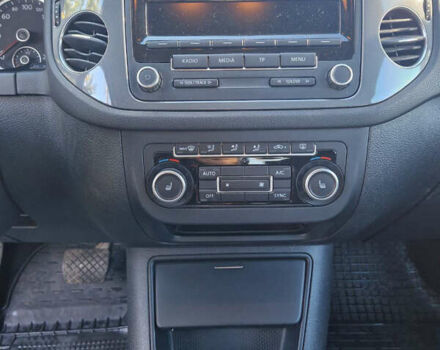 Коричневый Фольксваген Тигуан, объемом двигателя 1.97 л и пробегом 282 тыс. км за 12700 $, фото 6 на Automoto.ua