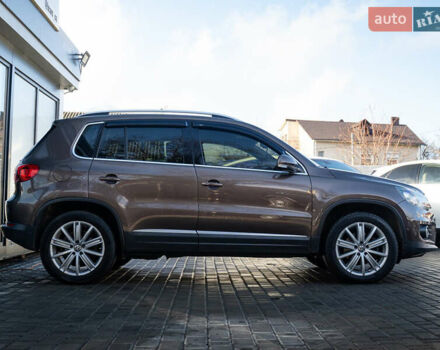 Коричневый Фольксваген Тигуан, объемом двигателя 2 л и пробегом 235 тыс. км за 15900 $, фото 10 на Automoto.ua