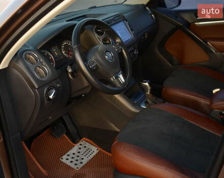 Коричневий Фольксваген Тігуан, об'ємом двигуна 2 л та пробігом 149 тис. км за 14700 $, фото 5 на Automoto.ua