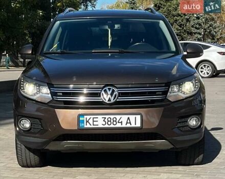 Коричневый Фольксваген Тигуан, объемом двигателя 1.97 л и пробегом 175 тыс. км за 17498 $, фото 2 на Automoto.ua