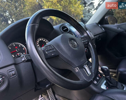 Коричневий Фольксваген Тігуан, об'ємом двигуна 2 л та пробігом 200 тис. км за 16650 $, фото 53 на Automoto.ua