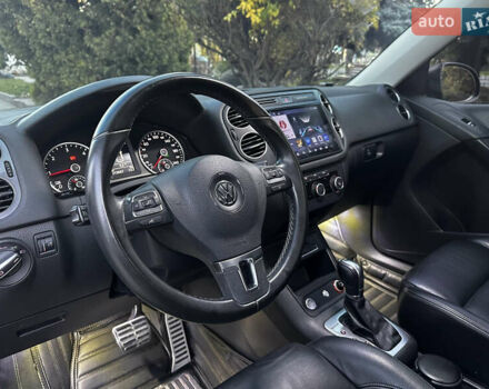 Коричневий Фольксваген Тігуан, об'ємом двигуна 2 л та пробігом 200 тис. км за 16650 $, фото 51 на Automoto.ua