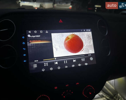 Коричневий Фольксваген Тігуан, об'ємом двигуна 2 л та пробігом 200 тис. км за 16650 $, фото 82 на Automoto.ua