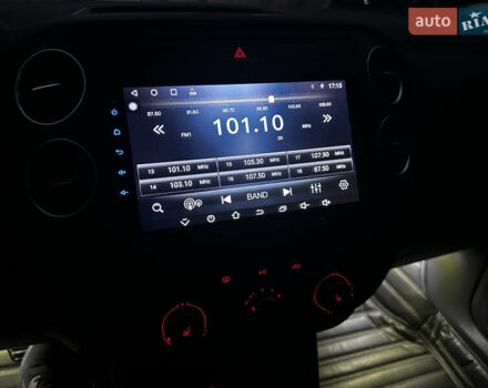 Коричневий Фольксваген Тігуан, об'ємом двигуна 2 л та пробігом 200 тис. км за 16650 $, фото 85 на Automoto.ua