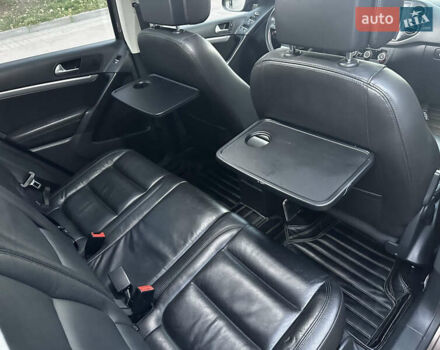 Коричневий Фольксваген Тігуан, об'ємом двигуна 2 л та пробігом 200 тис. км за 16650 $, фото 57 на Automoto.ua