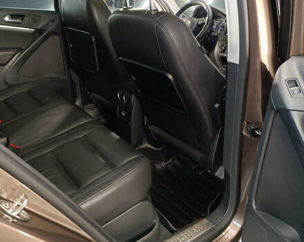 Коричневий Фольксваген Тігуан, об'ємом двигуна 2 л та пробігом 174 тис. км за 17700 $, фото 21 на Automoto.ua