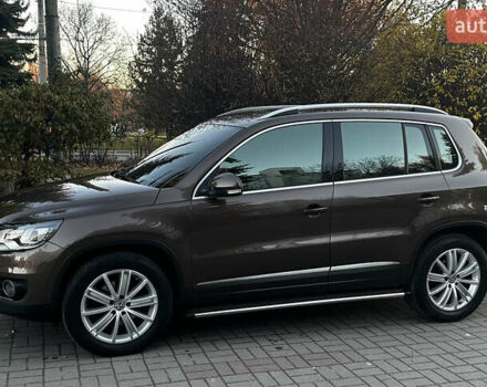Коричневий Фольксваген Тігуан, об'ємом двигуна 2 л та пробігом 200 тис. км за 16650 $, фото 16 на Automoto.ua