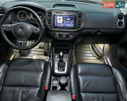 Коричневий Фольксваген Тігуан, об'ємом двигуна 2 л та пробігом 200 тис. км за 16650 $, фото 3 на Automoto.ua