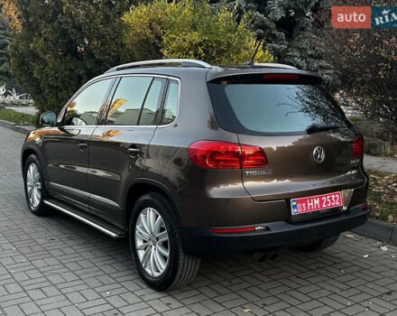 Коричневий Фольксваген Тігуан, об'ємом двигуна 2 л та пробігом 200 тис. км за 16650 $, фото 19 на Automoto.ua
