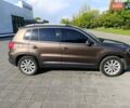 Коричневий Фольксваген Тігуан, об'ємом двигуна 2 л та пробігом 114 тис. км за 16900 $, фото 3 на Automoto.ua