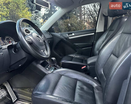 Коричневий Фольксваген Тігуан, об'ємом двигуна 2 л та пробігом 200 тис. км за 16650 $, фото 72 на Automoto.ua