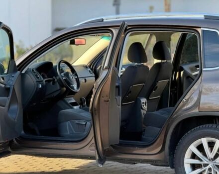 Коричневий Фольксваген Тігуан, об'ємом двигуна 2 л та пробігом 186 тис. км за 13850 $, фото 6 на Automoto.ua