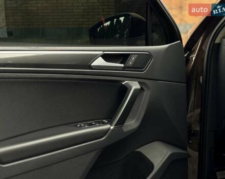 Коричневый Фольксваген Тигуан, объемом двигателя 1.97 л и пробегом 205 тыс. км за 19990 $, фото 12 на Automoto.ua