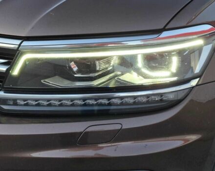 Коричневый Фольксваген Тигуан, объемом двигателя 2 л и пробегом 280 тыс. км за 22800 $, фото 1 на Automoto.ua