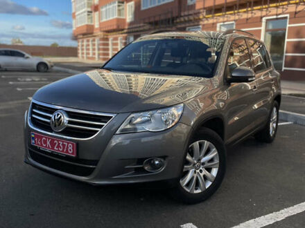 Фольксваген Тігуан 2009 у Умани на Automoto.ua Коричневий Фольксваген Тігуан, об'ємом двигуна 1.4 л та пробігом 203 тис. км за 9500 $, фото 1 на Automoto.ua