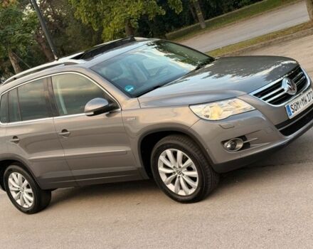 Коричневий Фольксваген Тігуан, об'ємом двигуна 0 л та пробігом 180 тис. км за 4400 $, фото 1 на Automoto.ua