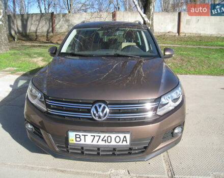 Коричневый Фольксваген Тигуан, объемом двигателя 2 л и пробегом 96 тыс. км за 16700 $, фото 1 на Automoto.ua